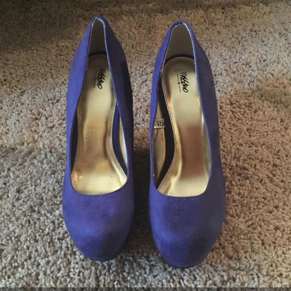 Blue Mossimo Pumps